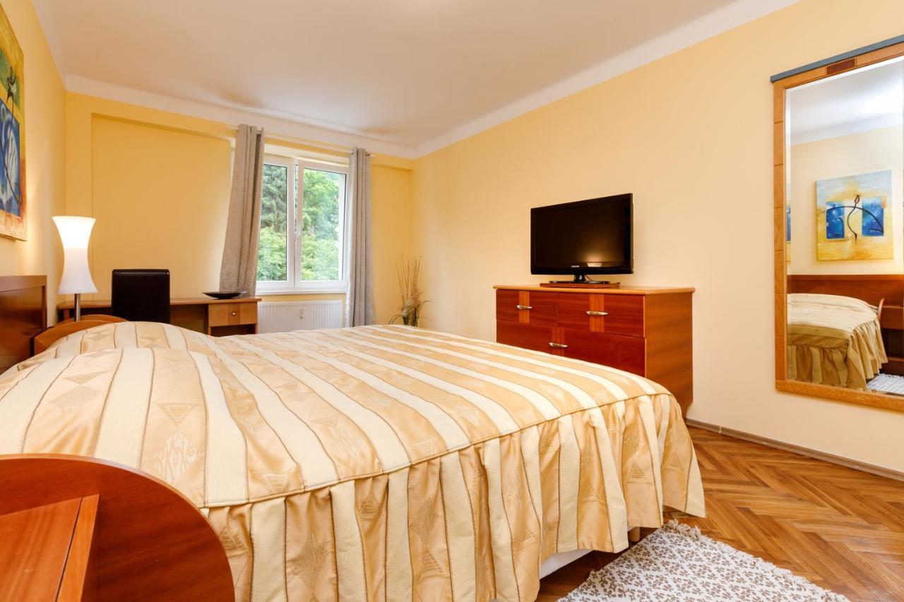 Apartments Tgm 11 Karlovy Vary Eksteriør bilde