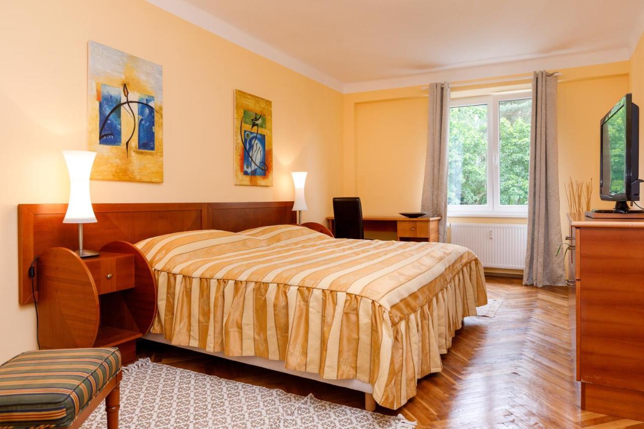 Apartments Tgm 11 Karlovy Vary Eksteriør bilde